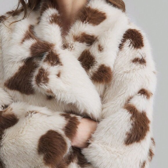 Khaki Casual Womens Leopard Print Oversized Fluffy faux fur Lined Coat - Picture 2 of 8